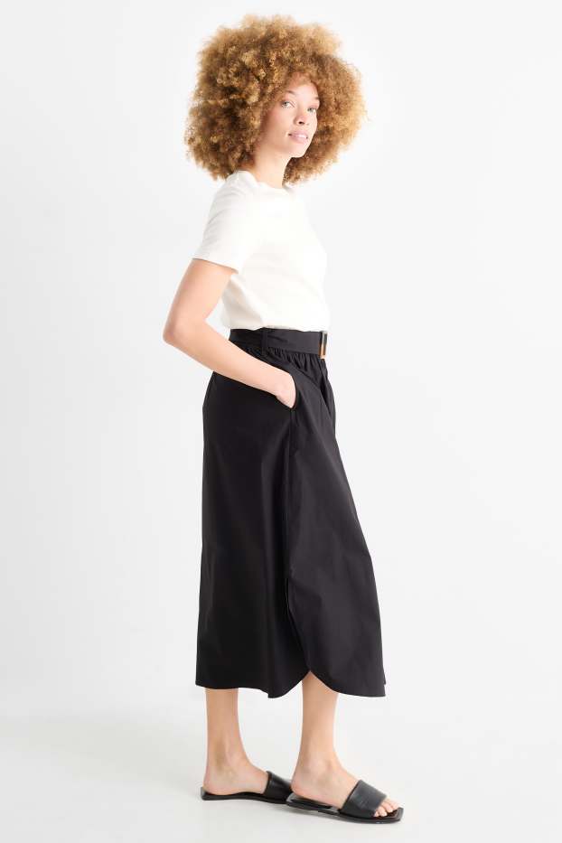 Women - Skirt with belt - black