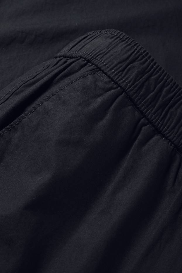 Damen - Stoffhose - Mid Waist - Tapered Fit - schwarz