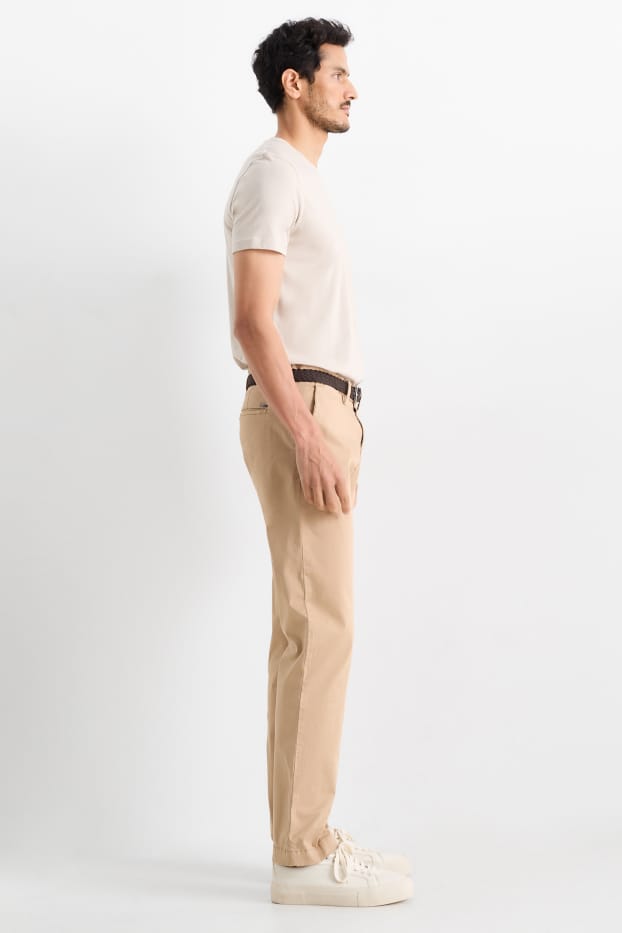 Herren - Chino mit Gürtel - Regular Fit - hellbraun
