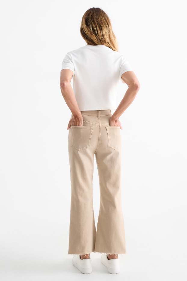 Damen - Crop Flared Jeans - High Waist - beige