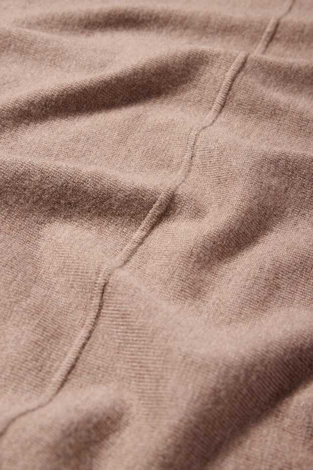 Femei - Pulover din tricot fin - maro