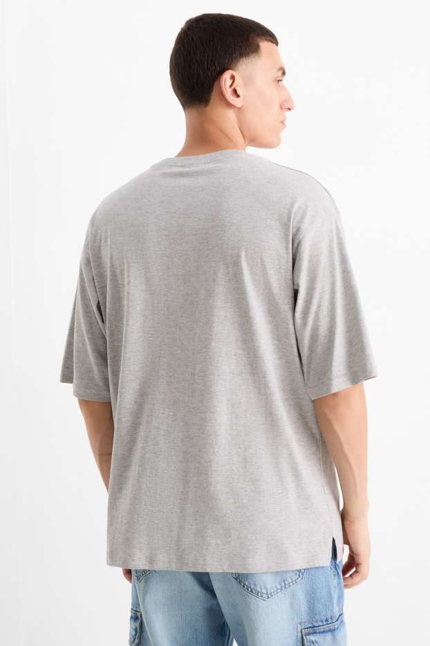 Men - T-shirt - oversized - light gray-melange