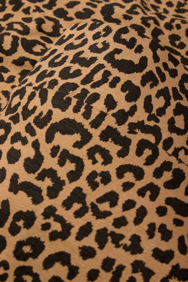 Women - Leggings - leopard print - light brown