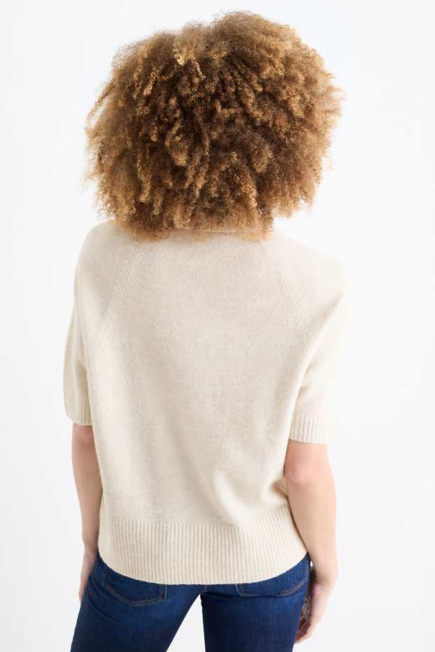 Women - Knitted jumper - short sleeve - cremewhite
