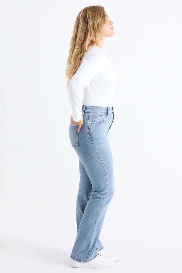 Damen - Bootcut Jeans - High Waist - helljeansblau