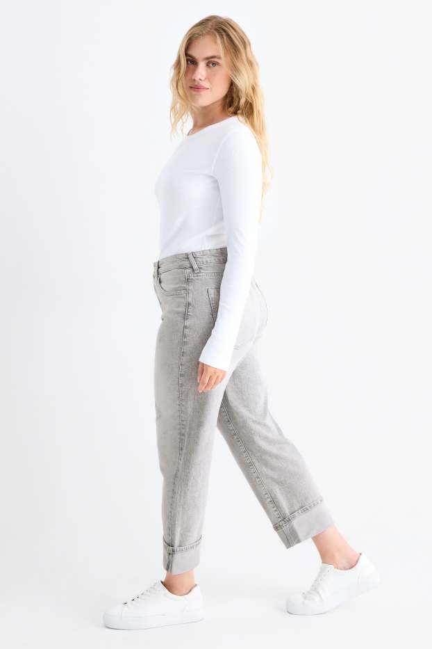 Women - Boyfriend jeans - mid-rise waist - denim-light gray