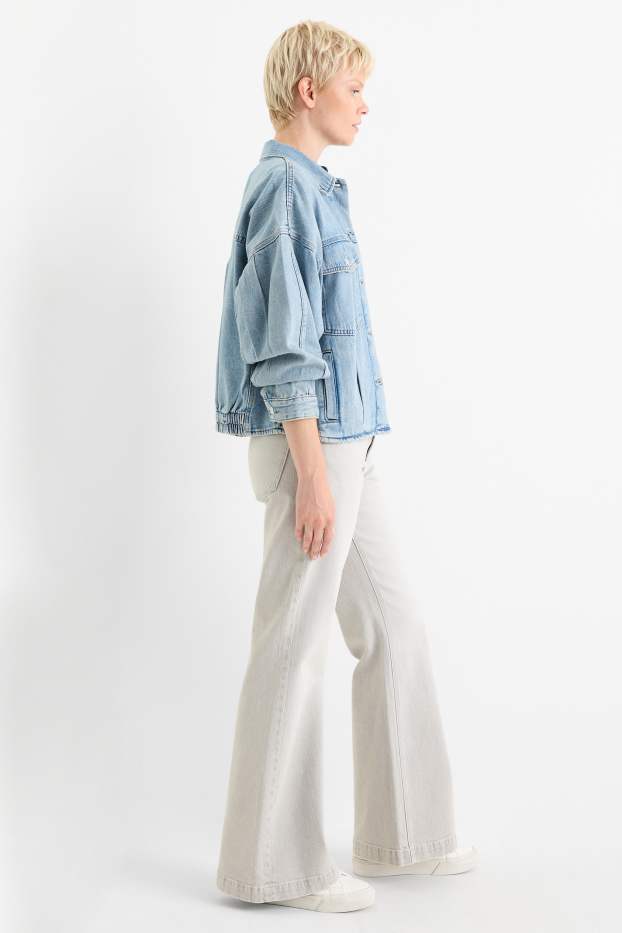 Women - Loose flared jeans - mid-rise waist - denim-light gray