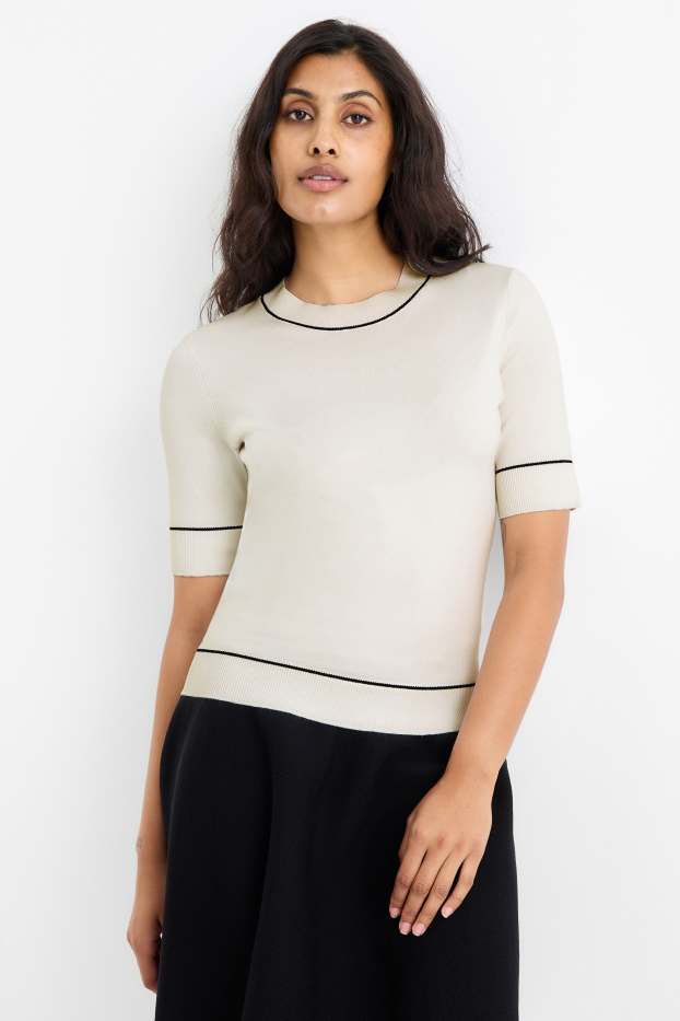 Women - Knitted jumper - short sleeve - white