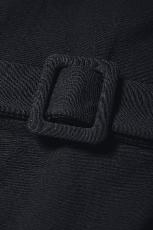 Femei - Rochie-tricou cu curea - negru