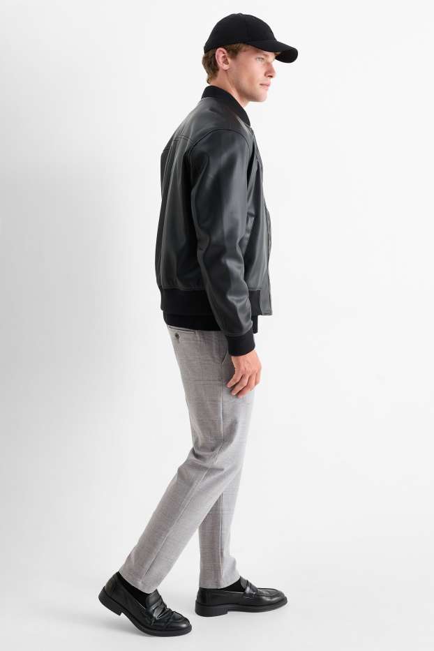 Mężczyźni - Chinosy - tapered fit - w kratkę - jasnoszary