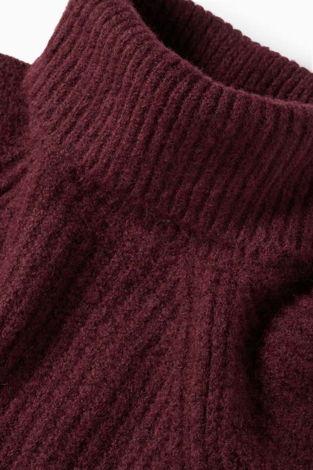 Femei - Pulover cu guler rulat - reiat - bordo
