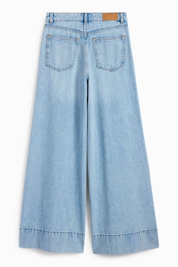 Women - Wide leg jeans - high waist - denim-light blue