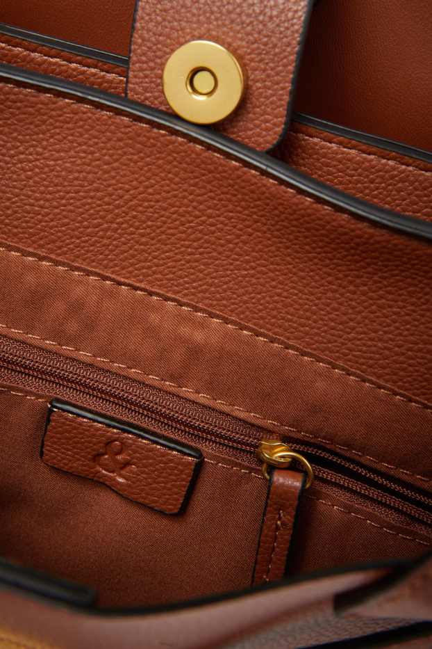 Dames - Grote shopper met afneembare draagriem - imitatieleer - lichtbruin