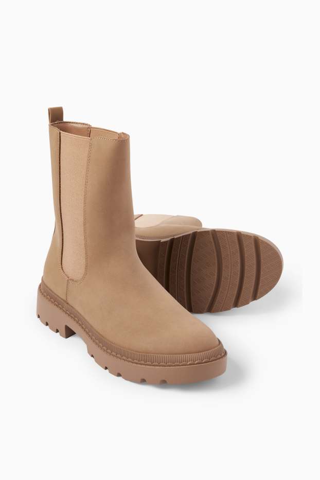 Women - Chelsea boots - faux leather - light brown
