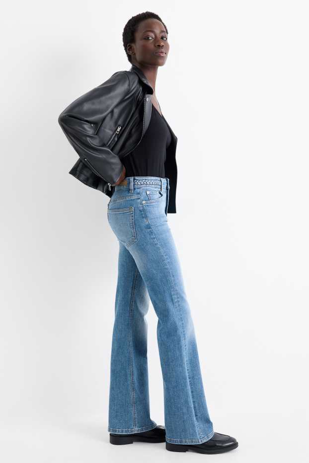 Damen - Flared Jeans - Mid Waist - LYCRA® - jeansblau