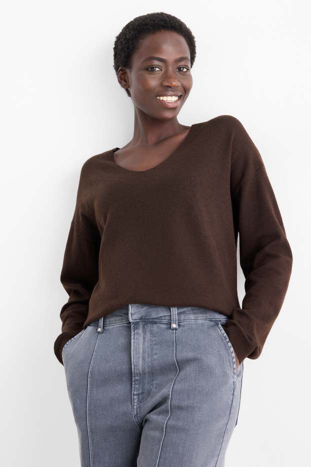 Women - V-neck jumper - dark brown