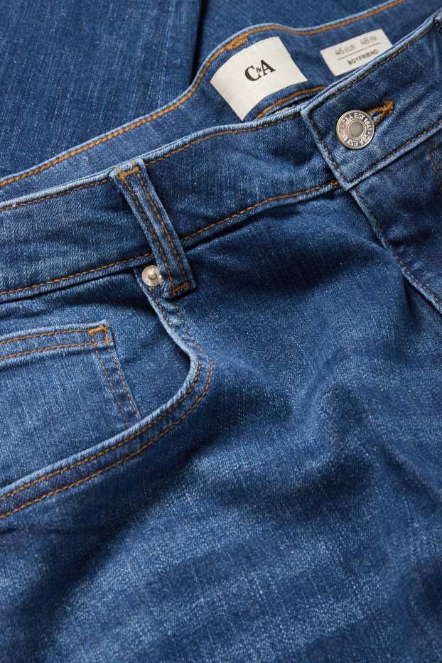 Women - Boyfriend jeans - mid-rise waist - blue denim