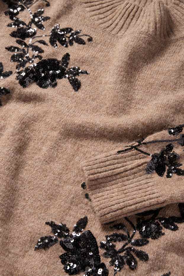 Femei - Pulover - aspect lucios - cu flori - maro