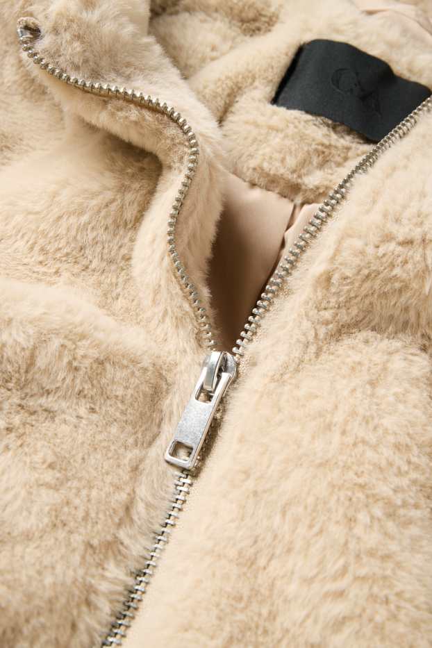 Dámské - Bunda z umělé kožešiny s kapucí - béžová