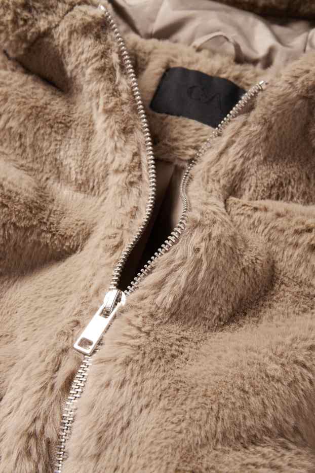 Dámské - Bunda z umělé kožešiny s kapucí - světle hnědá