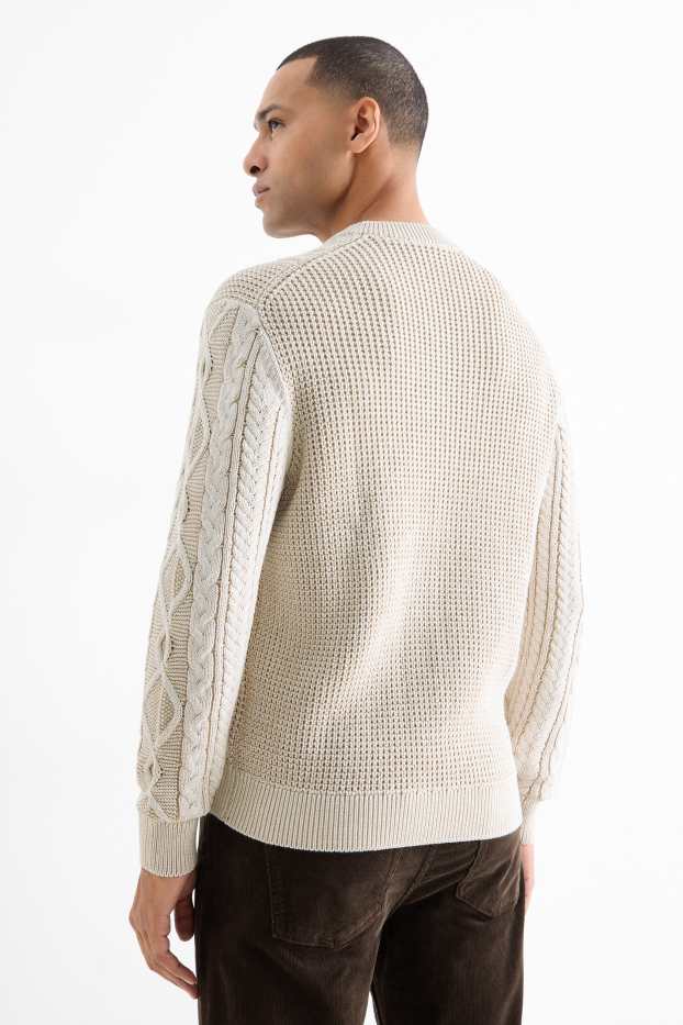 Herren - Pullover - Zopfmuster - hellbeige