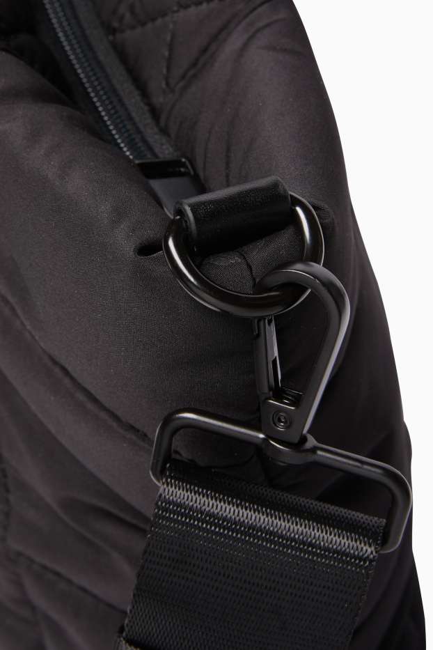 Femei - Geantă matlasată shopper mare, cu curea detașabilă - negru