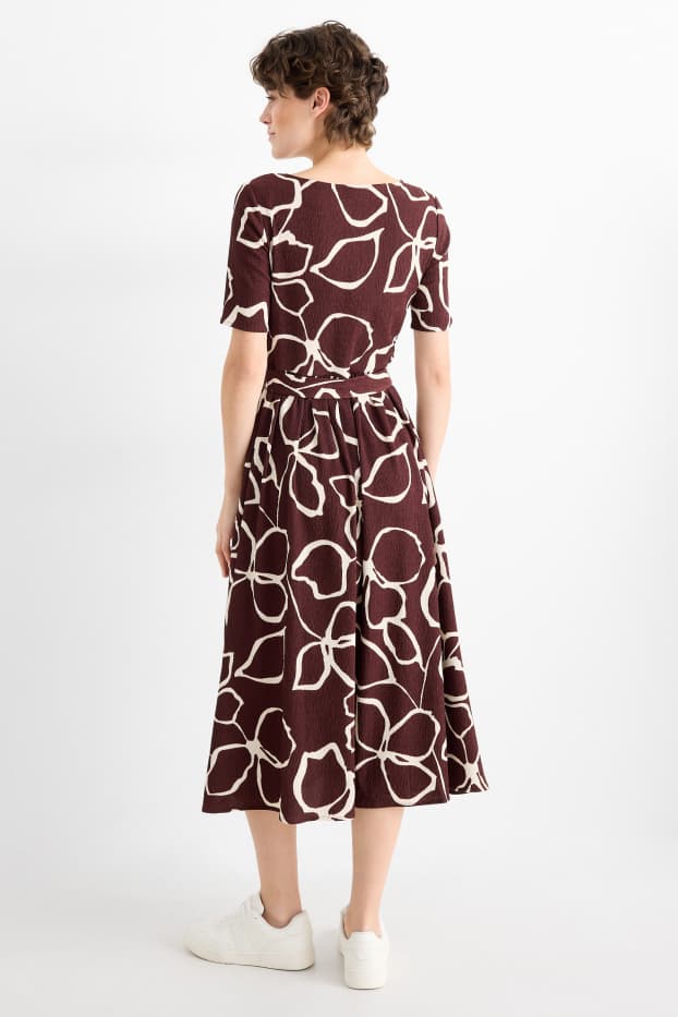 Damen - Fit & Flare Kleid mit Gürtel - geblümt - strukturiert - bordeaux