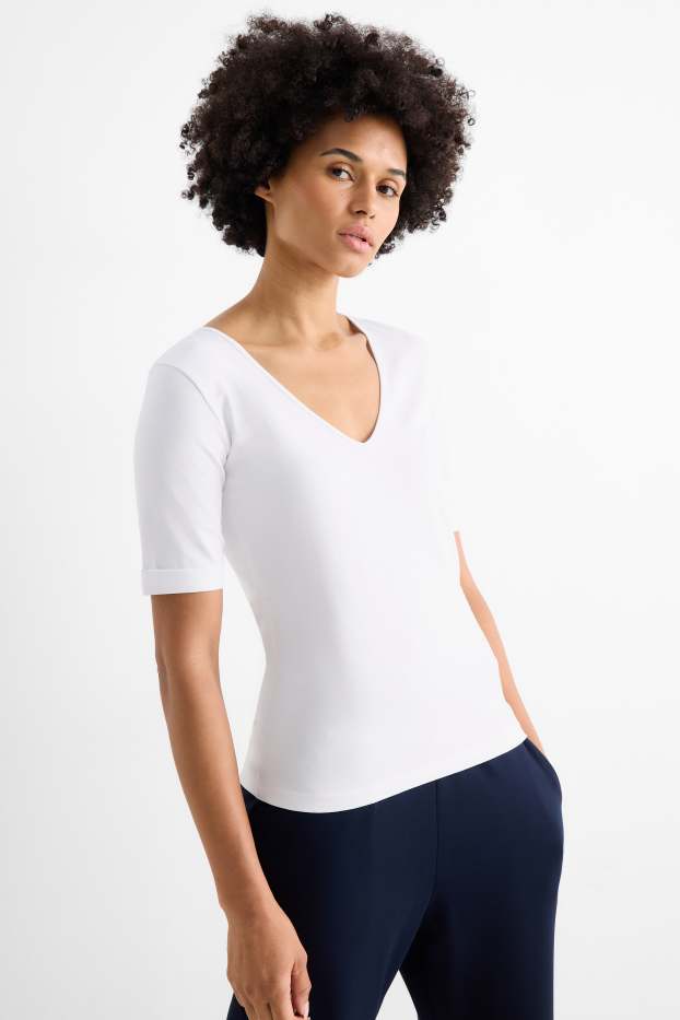 Damen - T-Shirt mit V-Ausschnitt - Slim Fit - weiß