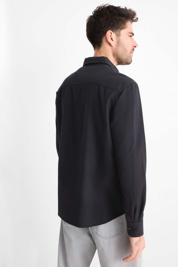 Mężczyźni - Koszula - regular fit - kołnierzyk kent - z fakturą - czarny