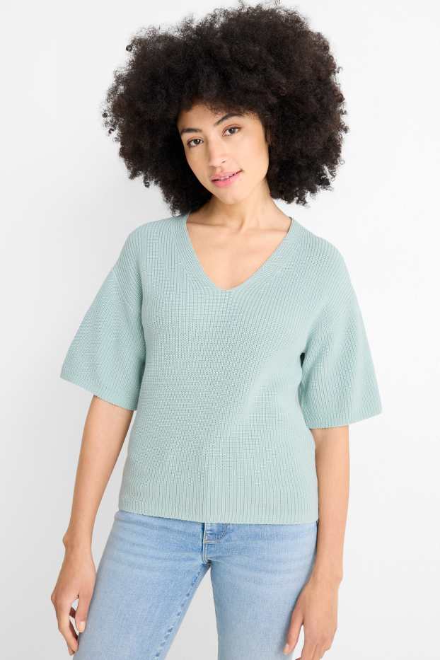 Women - Knitted jumper - short sleeve - mint green