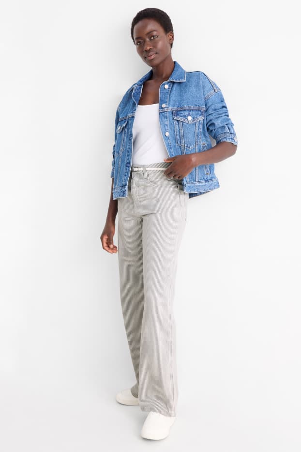 Damen - Wide Leg Jeans mit Gürtel - Mid Waist - gestreift - weiß / grau