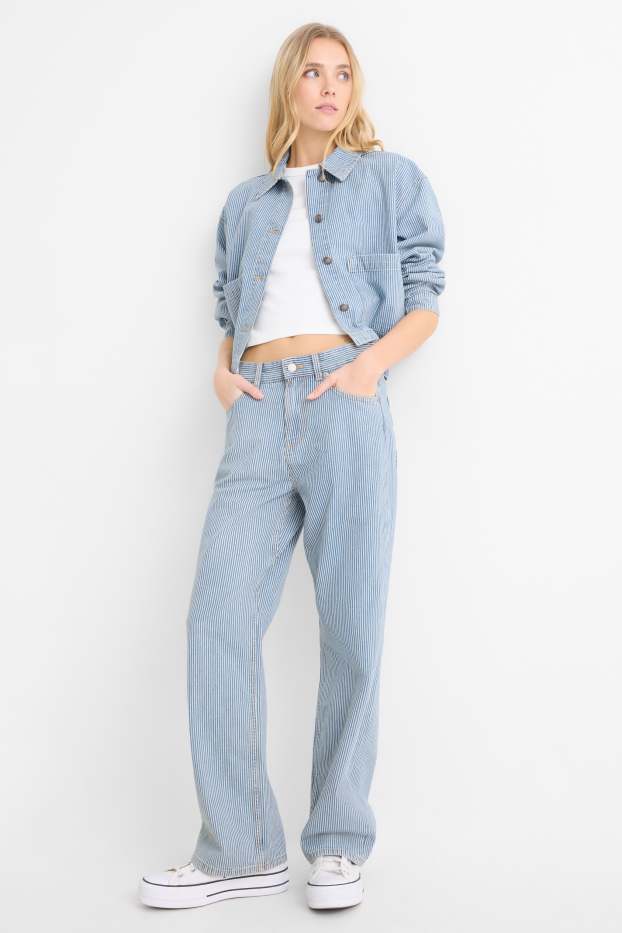 Women - Baggy jeans - mid-rise waist - striped - white / light blue