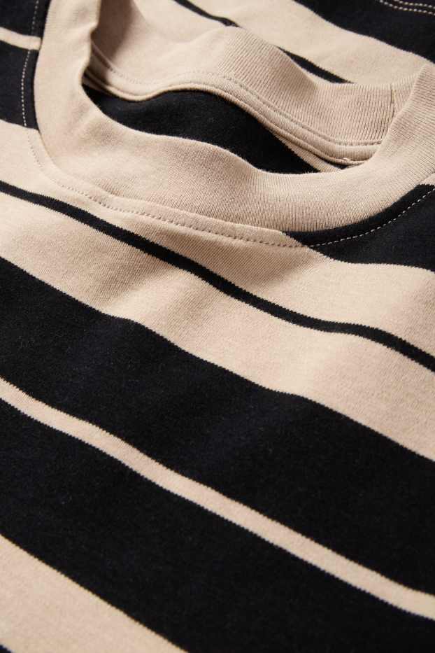 Femei - Tricou - negru / nej