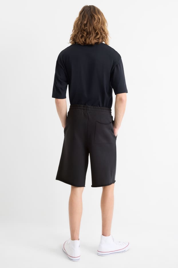 Men - Sweat shorts - black