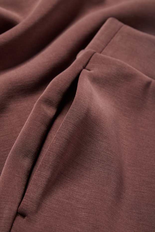 Dona - Bermudes de teixit de dessuadora - marró