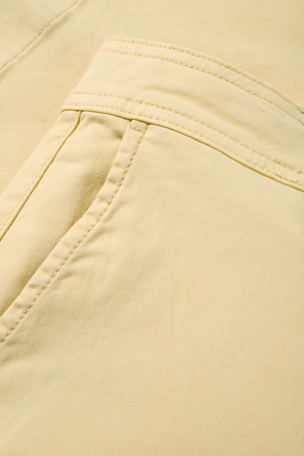 Femei - Pantaloni de stofă - talie înaltă - wide leg - galben deschis