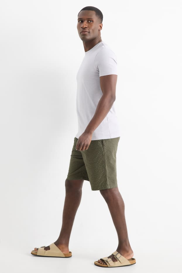 Men - Shorts - green