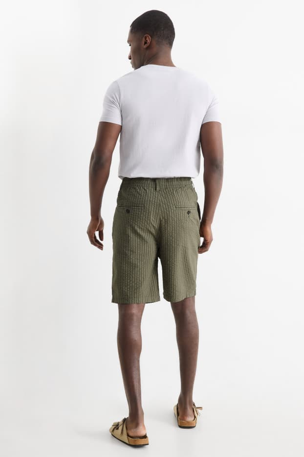 Men - Shorts - green