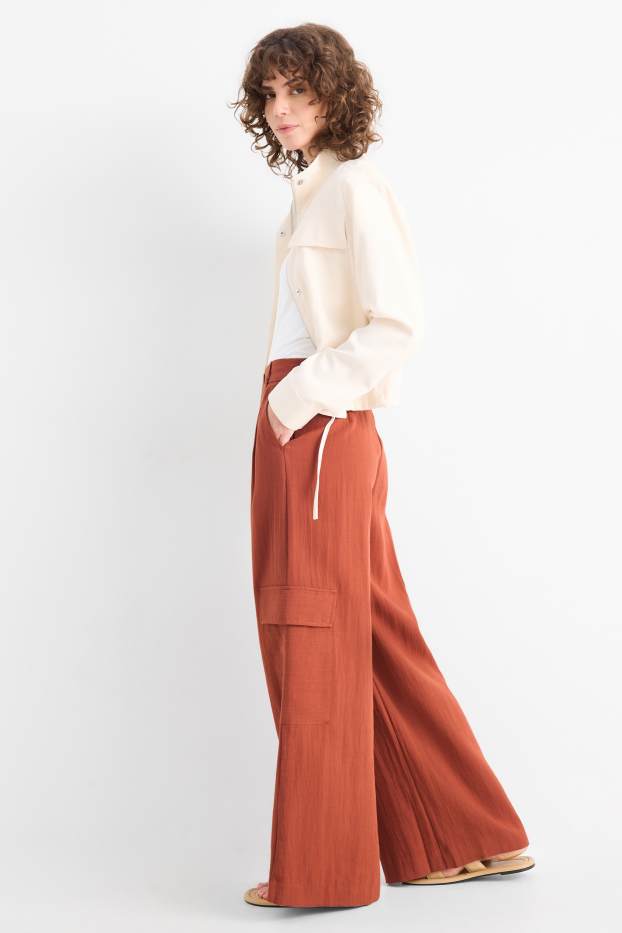 Femei - Pantaloni cargo - talie înaltă - wide leg - maro