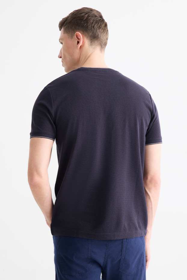 Heren - T-shirt - regular fit - met structuur - donkerblauw