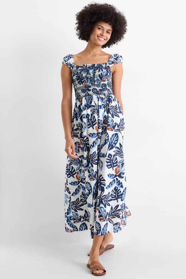 Women - Dress - patterned - smocked - dark blue / creme white