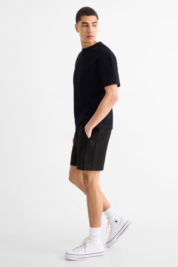 Men - Sweat shorts - black