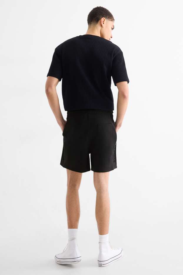 Men - Sweat shorts - black