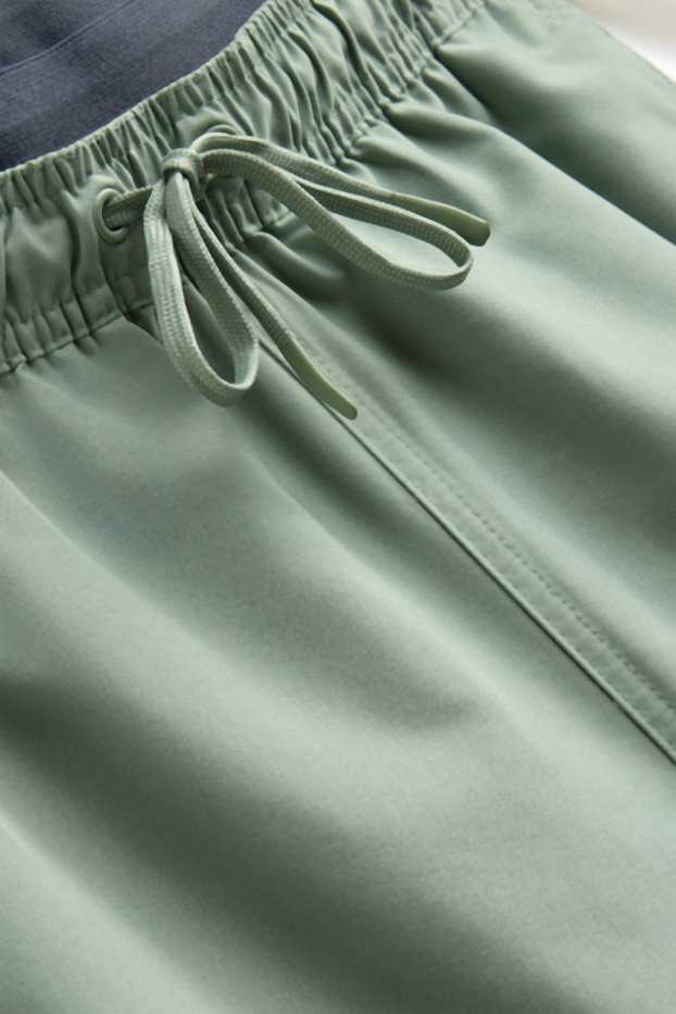 Herren - Badeshorts - 2-in-1-Look - hellgrün