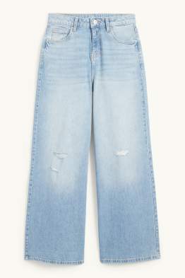 Wide leg jeans