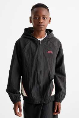 Sportowa kurtka z kapturem