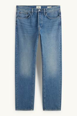 Regular Jeans mit Knopfleiste