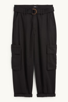 Cargohose mit Gürtel - High Waist - Tapered Fit
