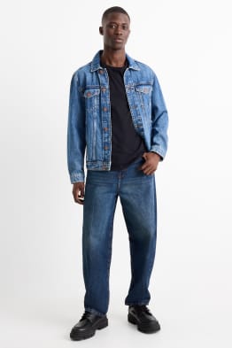 Barrel jeans