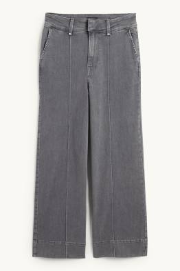 Wide Leg Jeans - High Waist